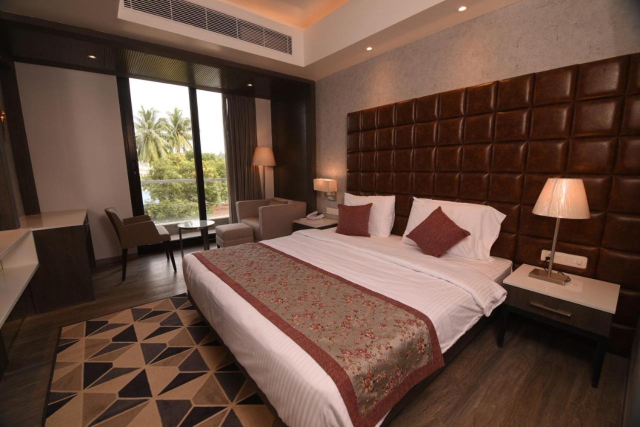 แซนด์ เฮฟเว่น Hotel พอร์ตแบลร์ ภายนอก รูปภาพ