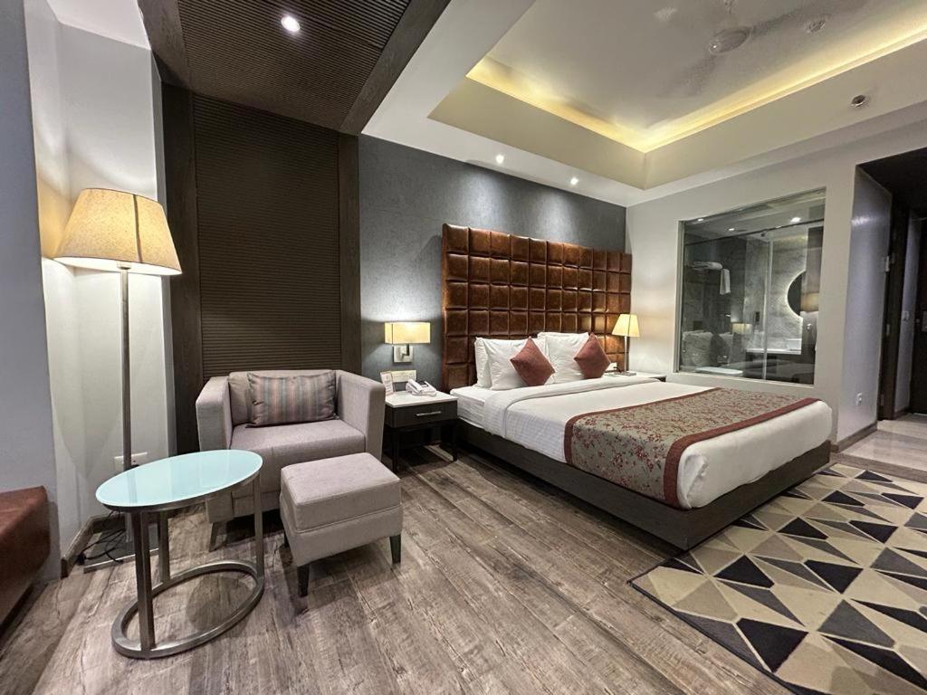 แซนด์ เฮฟเว่น Hotel พอร์ตแบลร์ ภายนอก รูปภาพ